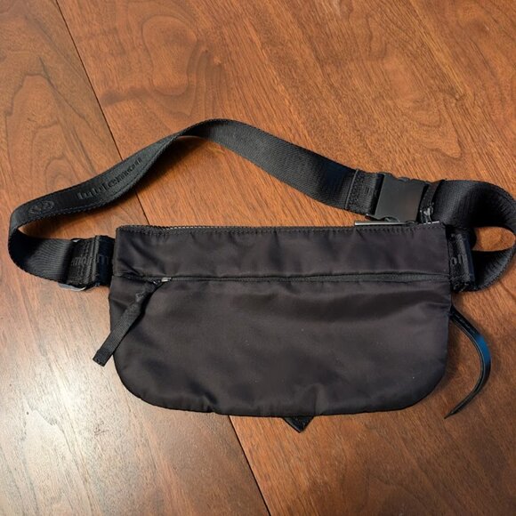 Lululemon Belt Bag - Picture 2 of 3